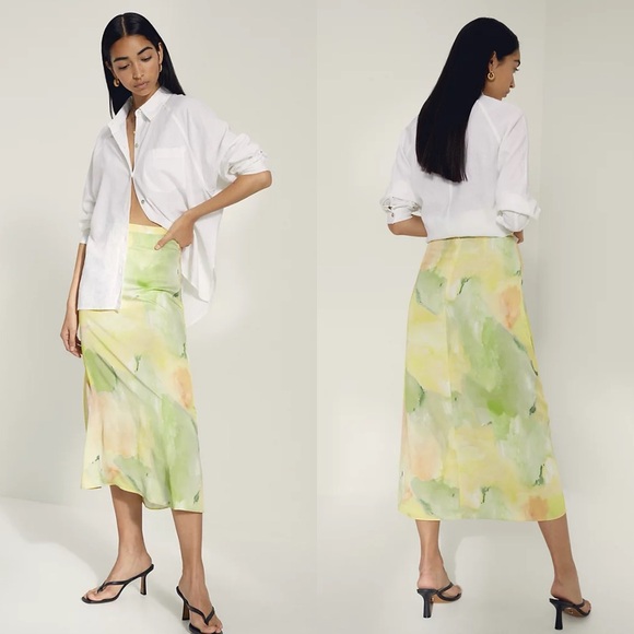 Aritzia Dresses & Skirts - Aritzia Wilfred Midi Skirt